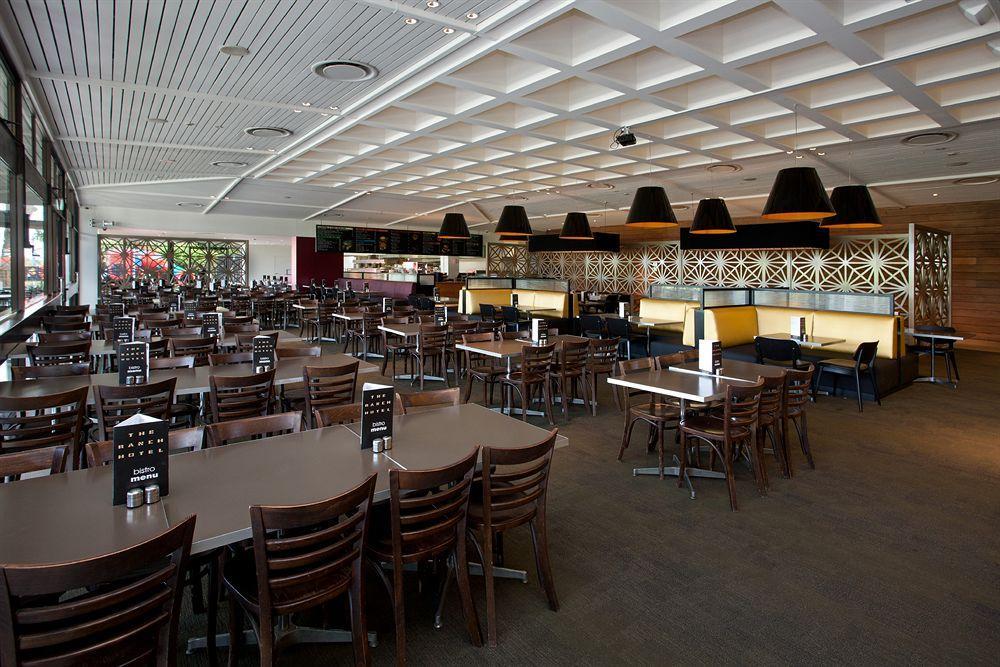 Nightcap At The Ranch Hotel Macquarie Park Bagian luar foto