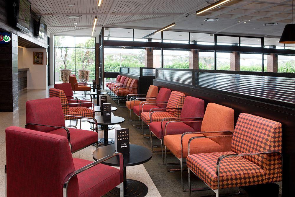 Nightcap At The Ranch Hotel Macquarie Park Bagian luar foto
